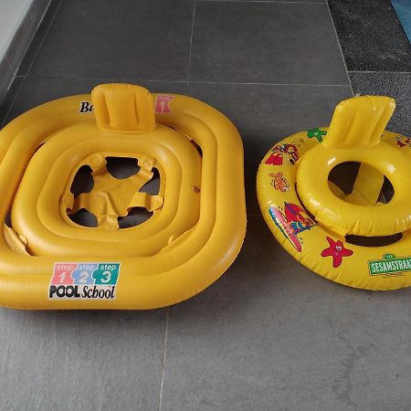 Etage à la ferme indépendant avec piscine intérieure privative Bassee Exterior foto
